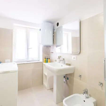 Sorrentovibes - New With Balconies In Center Sorrento