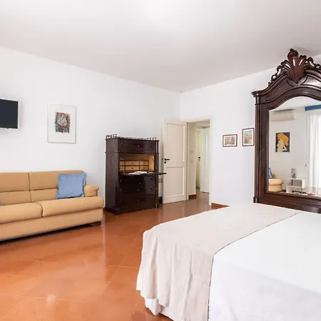 Appartamento Sorrentovibes - New With Balconies In Center