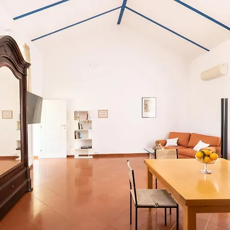 Sorrentovibes - New With Balconies In Center Daire Sorrento